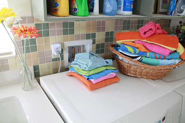 LintAlert with one LED Illuminated Confirming that the Dryer is Venting Safely and Efficiently